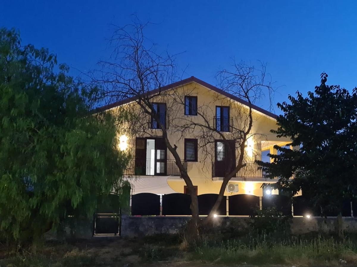 B&B Villa Chiara Bed And Breakfast Taormina Exteriör bild