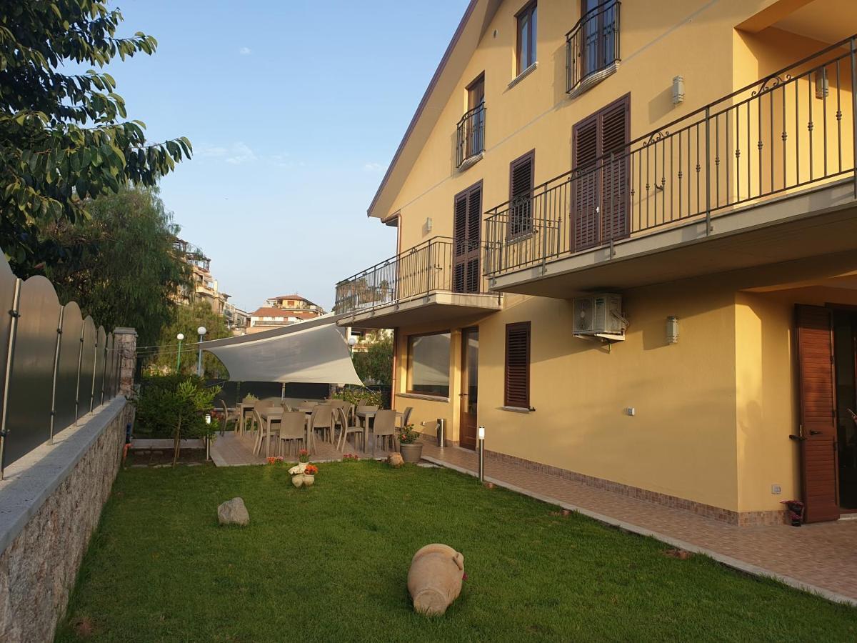 B&B Villa Chiara Bed And Breakfast Taormina Exteriör bild
