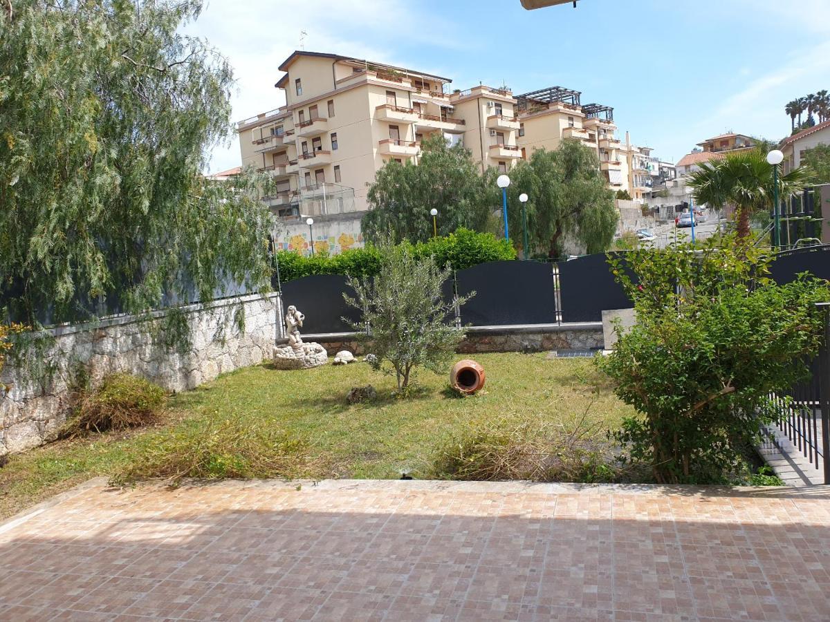 B&B Villa Chiara Bed And Breakfast Taormina Exteriör bild